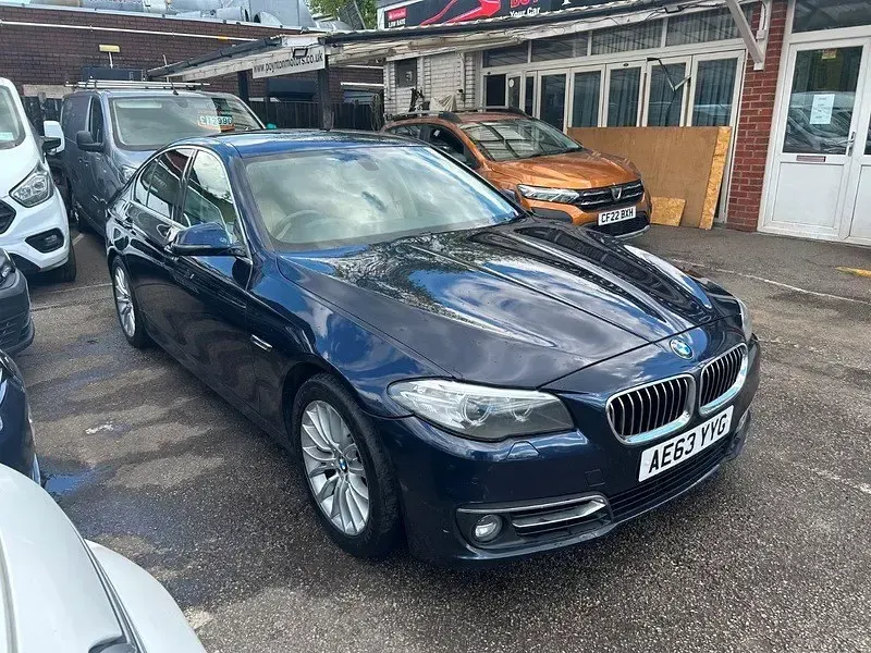 Used BMW 520 Luxury Line 2013 Blue Sedan