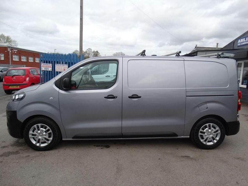 Second-hand Vauxhall Vivaro S 2022 Gri Monovolum