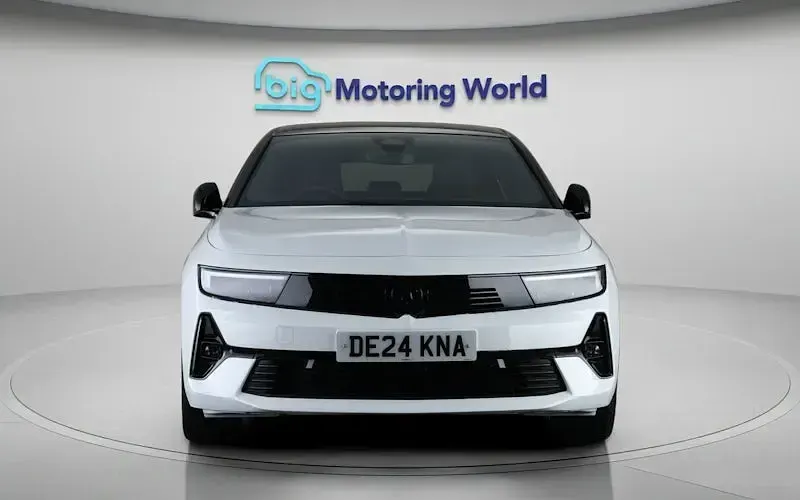 Used Vauxhall Astra 131 HP (96 kW) 2026 Hatchback