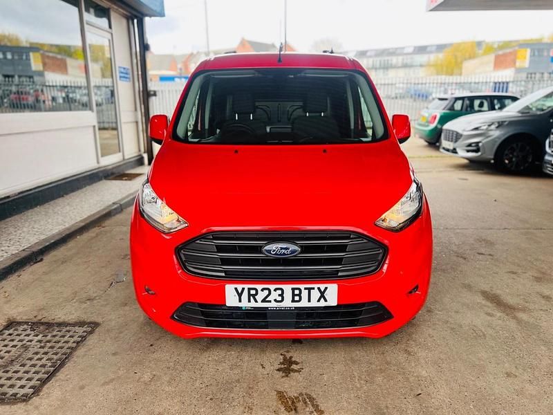 Used Ford Transit Connect Limited 120 HP (88 kW) 2023 Red MPV