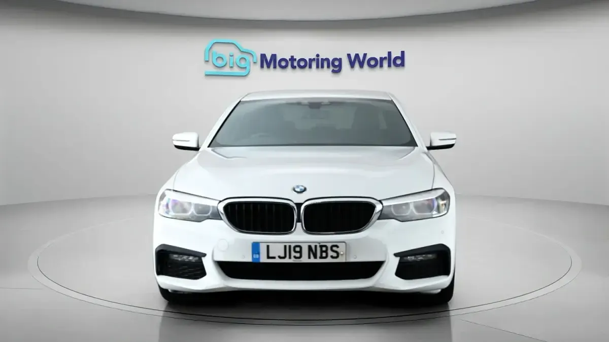 Used BMW 520 M Sport 184 HP (135 kW) 2019 White Sedan