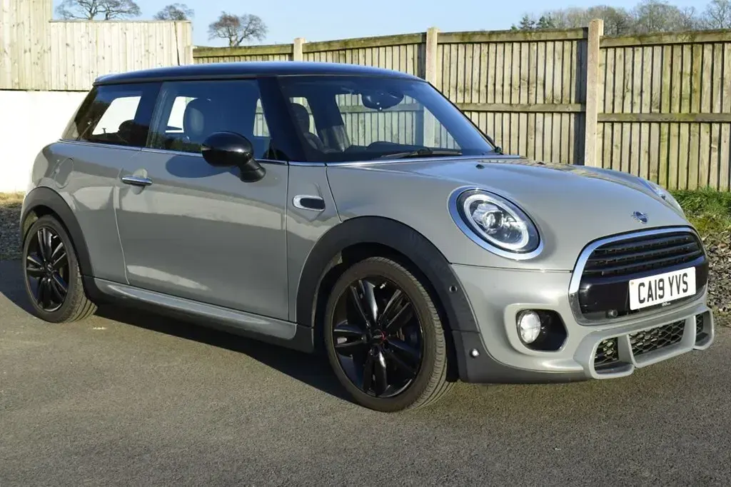 Used Mini Cooper Hatch 136 HP (100 kW) 2019 Grey Hatchback