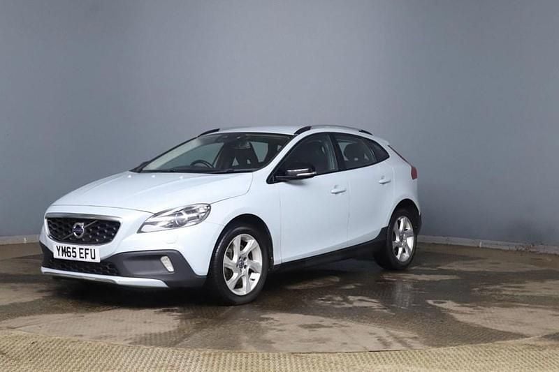 Used 2016 Volvo V40 CC Estate | £6,400 (Fair price) - Image 1/1