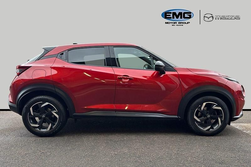 Used Nissan Juke N-Connecta 114 HP (83 kW) 2022 Red SUV
