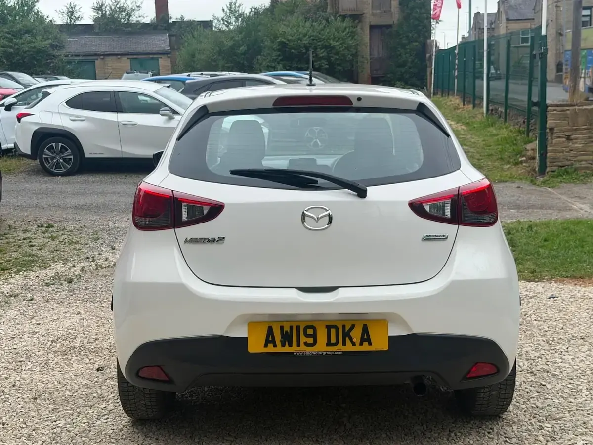 Used Mazda 2 2019 White Hatchback