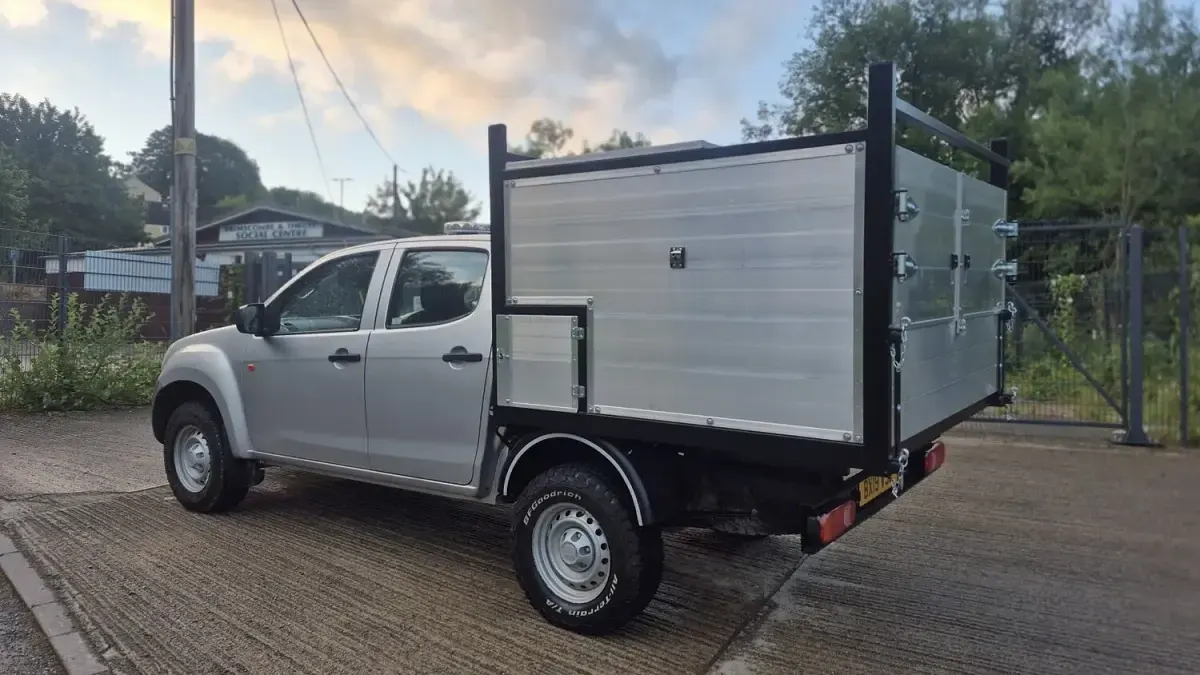 Used Isuzu D-Max 2019 Silver Pickup