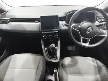 Used Renault Clio Evolution 90 HP (66 kW) 2024 Red Hatchback