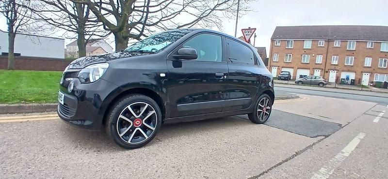 Used Renault Twingo Play 70 HP (51 kW) 2015 Black Hatchback