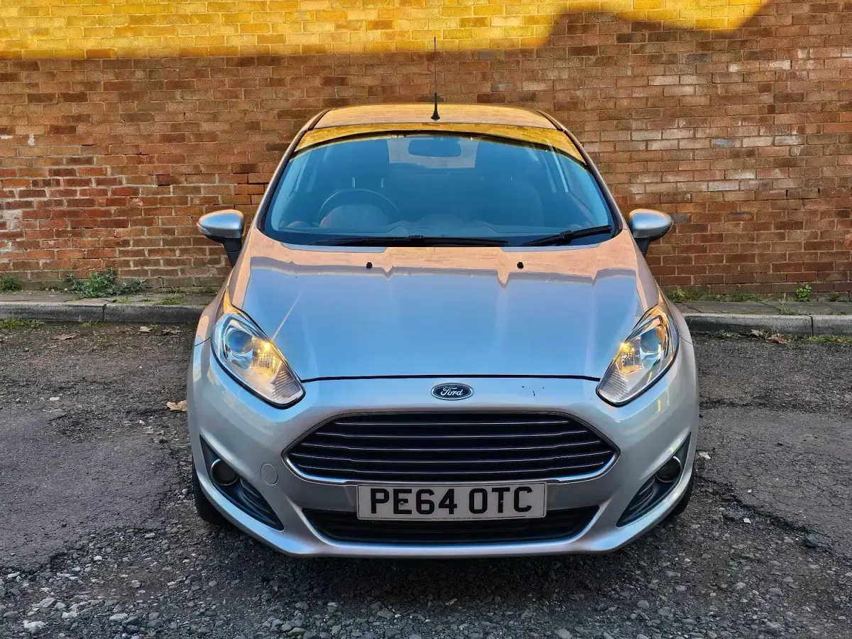 Used Ford Fiesta Zetec 2014 Silver Hatchback