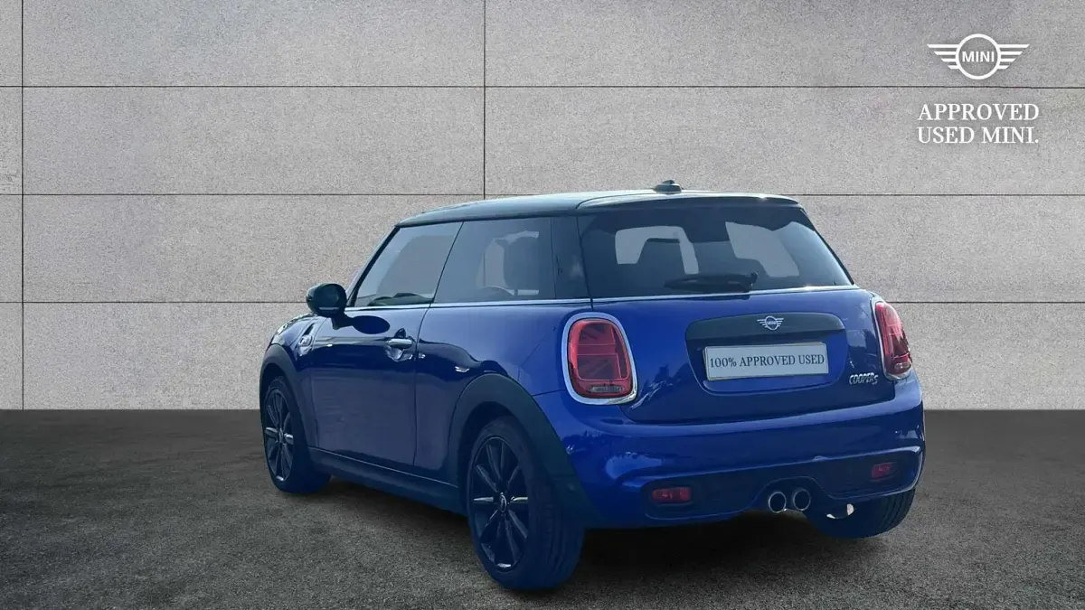 Used Mini Cooper S Classic 189 HP (139 kW) 2020 Blue Hatchback