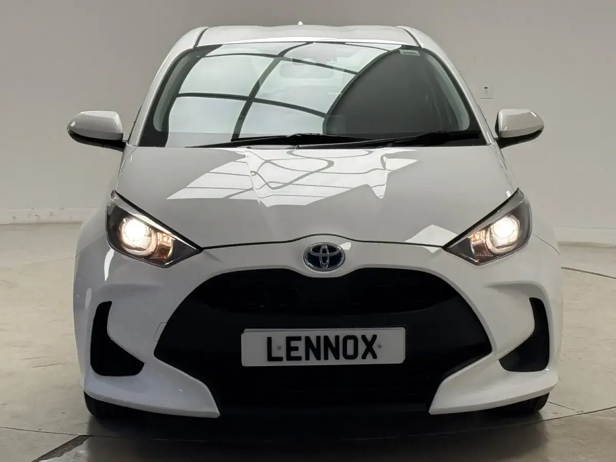 Used Toyota Yaris 2024 White Hatchback