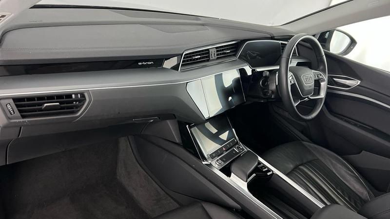 Used Audi e-tron Advanced 230 kW (313 HP) 2022 Black SUV