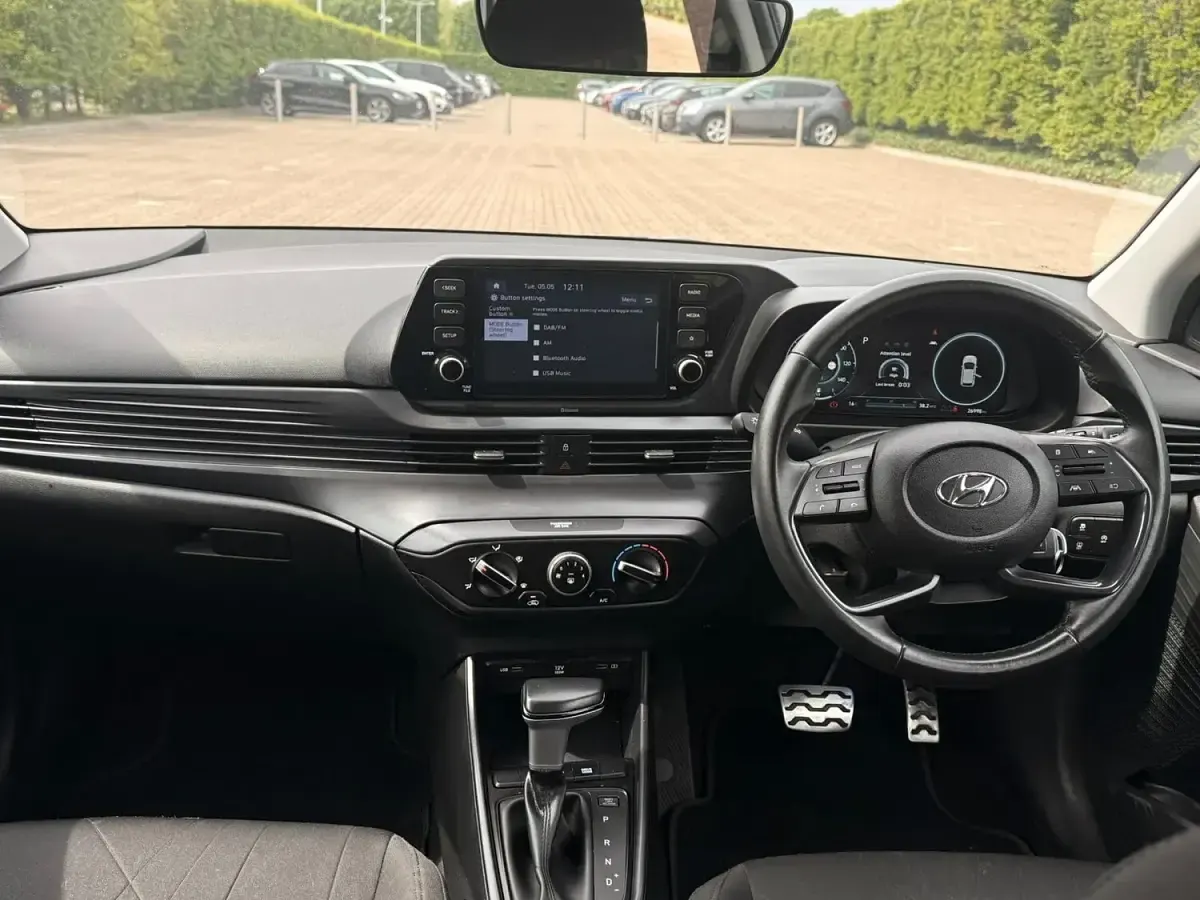 Used Hyundai Bayon SE 100 HP (73 kW) 2022 White SUV