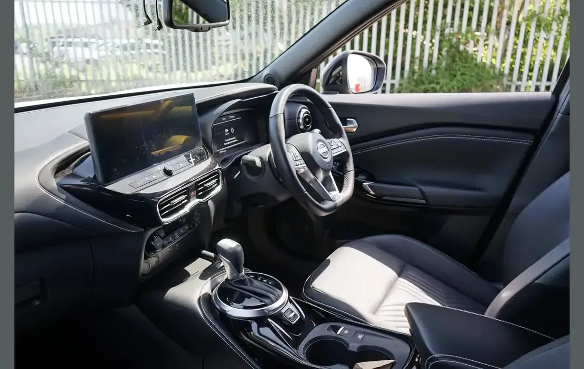 Used Nissan Juke Tekna 114 HP (83 kW) 2025 Grey SUV