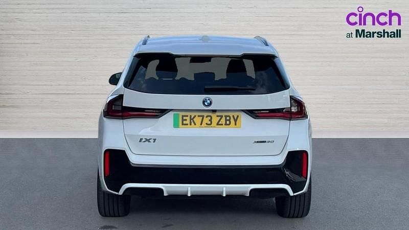 Usado BMW iX1 M Sport 230 kW (313 HP) 2023 Branco SUV