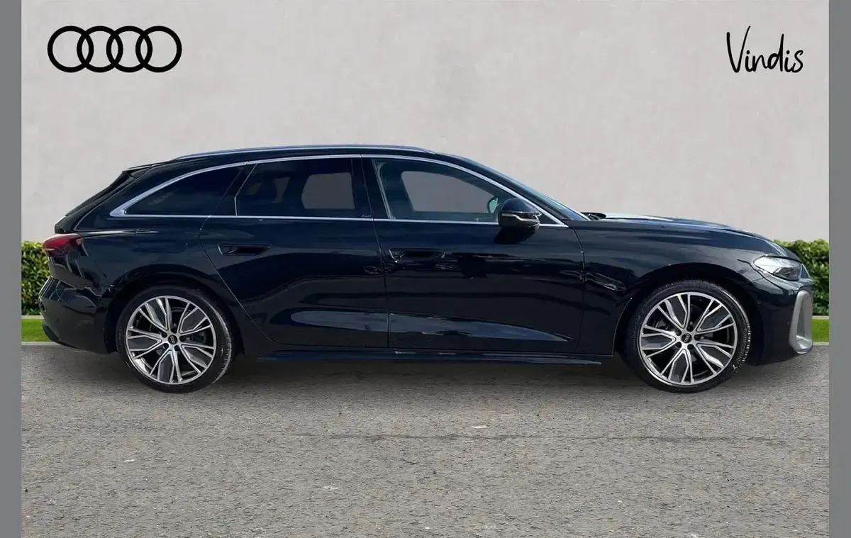 Used Audi A5 S-Line 147 HP (108 kW) 2024 Black Estate