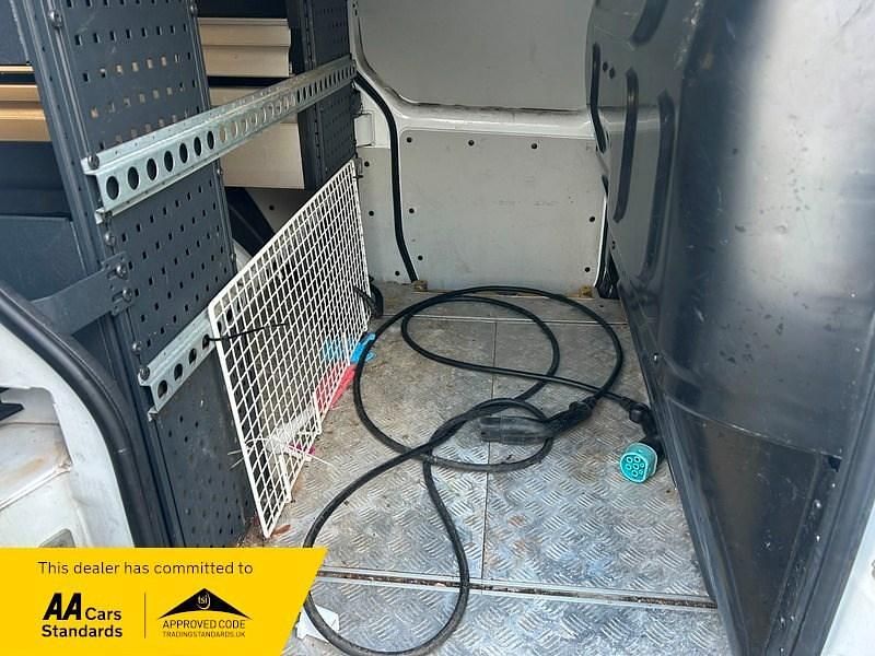 Used Renault Kangoo Business 44 kW (60 HP) 2019 White MPV