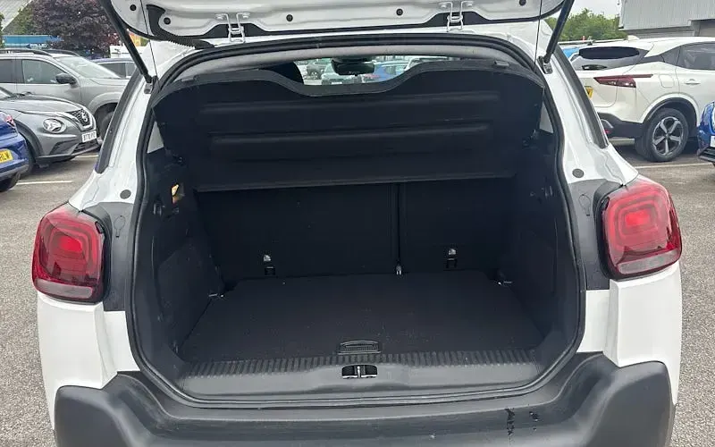 Second-hand Citroën C3 PureTech 110 CP (80 kW) 2024 Hatchback