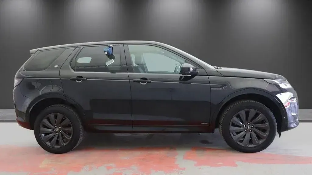 Used Land Rover Discovery Sport R-Dynamic 204 HP (150 kW) 2021 Black SUV