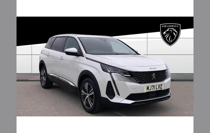 Used Peugeot 5008 Allure Premium 131 HP (96 kW) 2021 White SUV