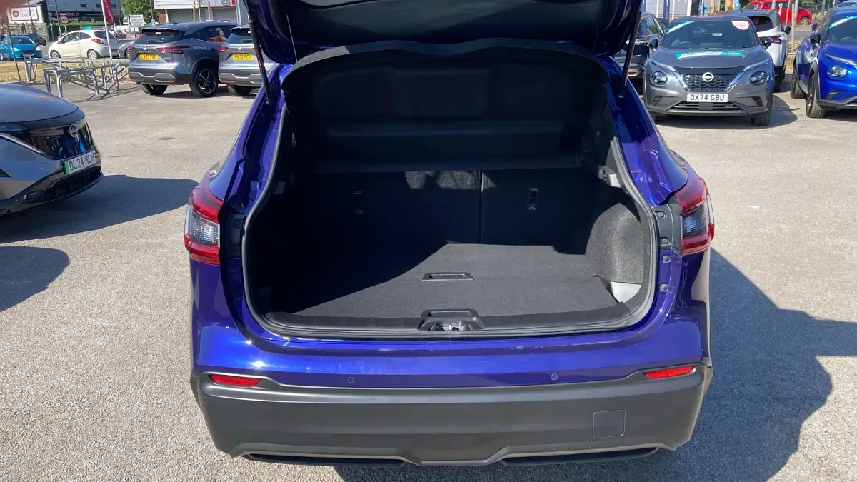 Used Nissan Qashqai Acenta Premium 140 HP (102 kW) 2019 Blue SUV