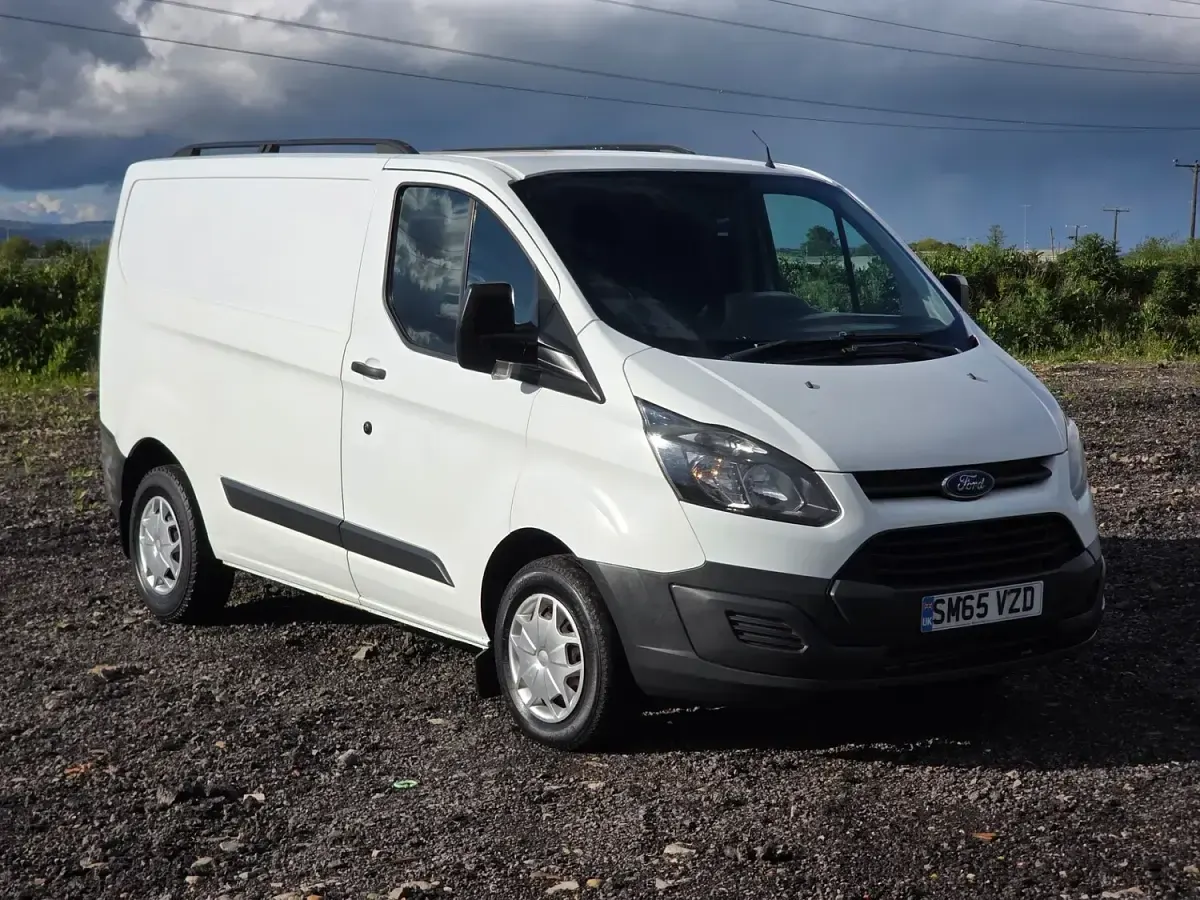 Used Ford Transit Custom 100 HP (73 kW) 2015 White Van