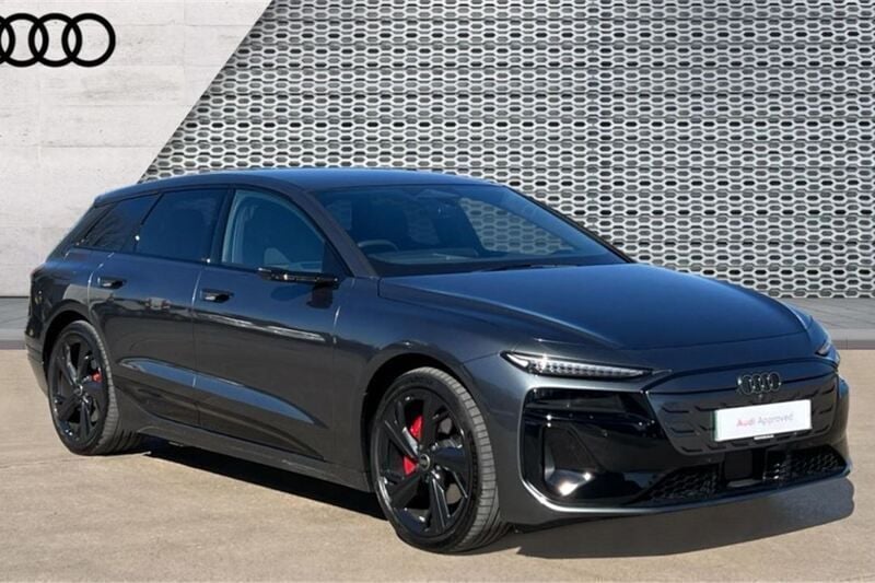 Grey Used 2025 Audi e-tron Performance SUV | £66,926 - Image 1/4