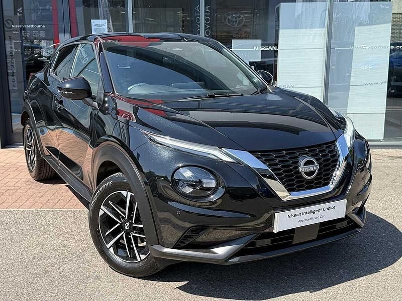 Black Used 2024 Nissan Juke N-Connecta SUV | £17,489 (Fair price) - Image 1/3