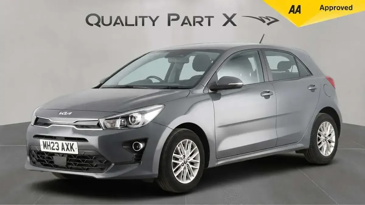 Used Kia Rio 83 HP (61 kW) 2023 Grey Hatchback