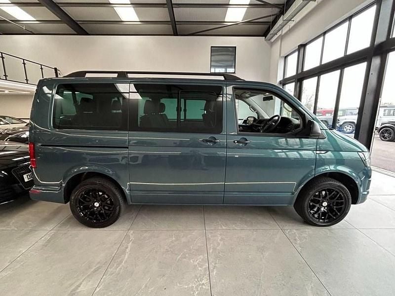 Used VW Shuttle S 102 HP (75 kW) 2019 Green MPV