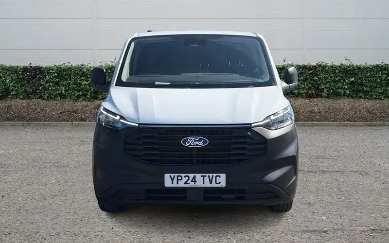 Begagnad Ford Transit Custom 136 HK (100 kW) 2025 Van