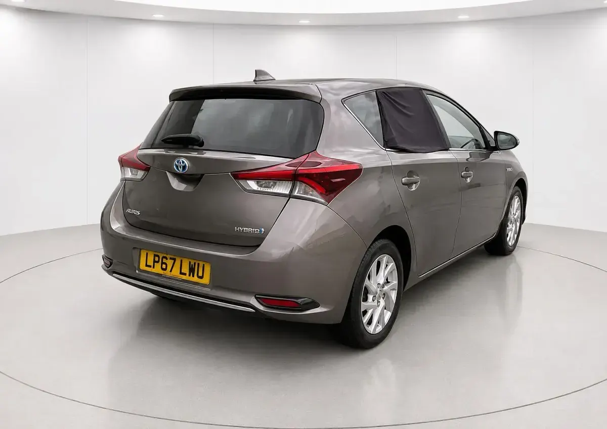 Used Toyota Auris Hybrid 2018 Bronze Hatchback