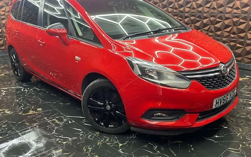 Used Vauxhall Zafira Tourer SRi 140 HP (102 kW) 2016 MPV