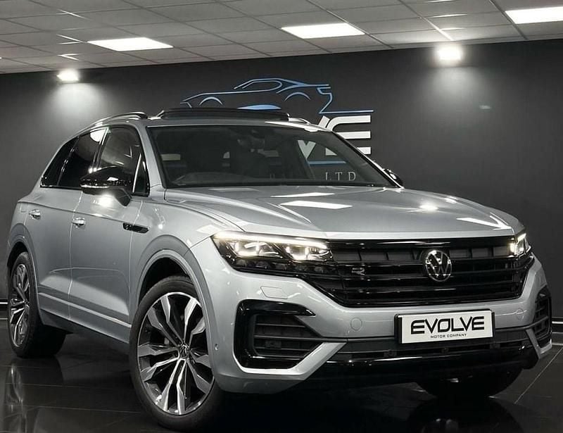 Silver Used 2023 VW Touareg Black Edition SUV | £39,895 (Good price) - Image 1/4
