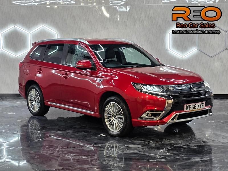 Used Mitsubishi Outlander P-HEV 2018 Red Estate