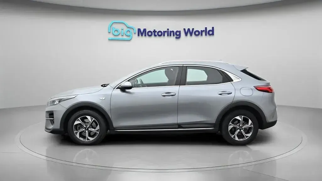 Used Kia XCeed 118 HP (86 kW) 2022 Silver SUV