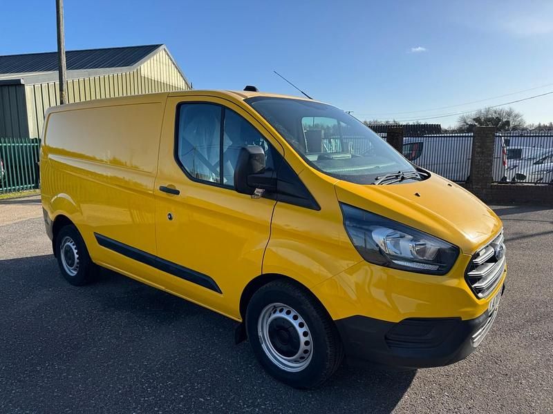 Used Ford Transit Custom 130 HP (95 kW) 2021 Yellow Van