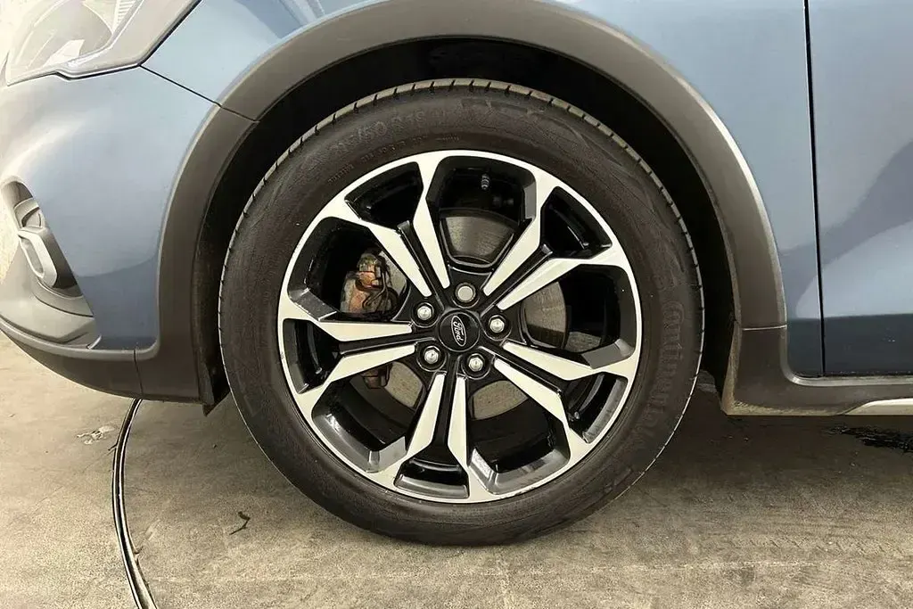 Used Ford Focus Active X 123 HP (90 kW) 2019 Blue Hatchback