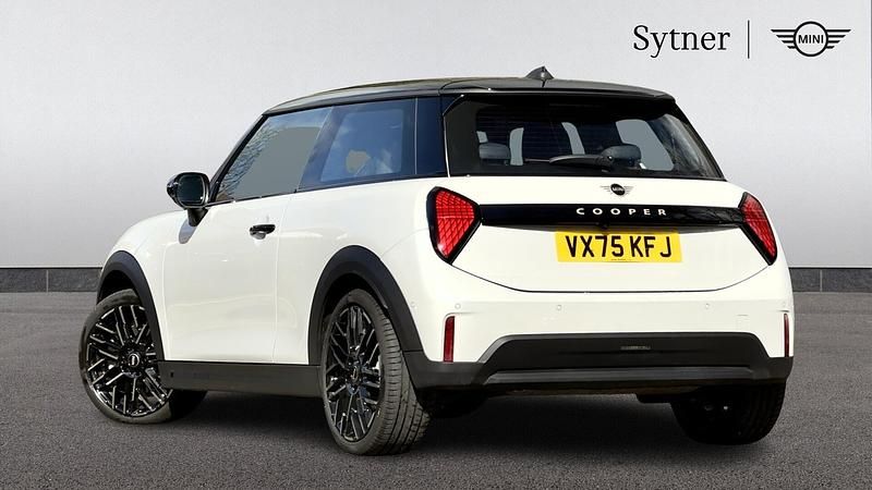 Usado Mini Cooper Hatch 113 kW (154 HP) 2025 Branco Citadino