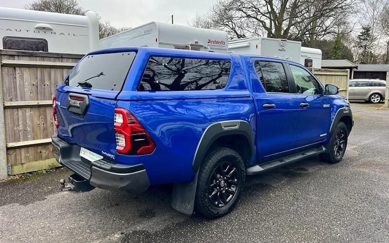 Used Toyota HiLux 204 HP (150 kW) 2024 Pickup