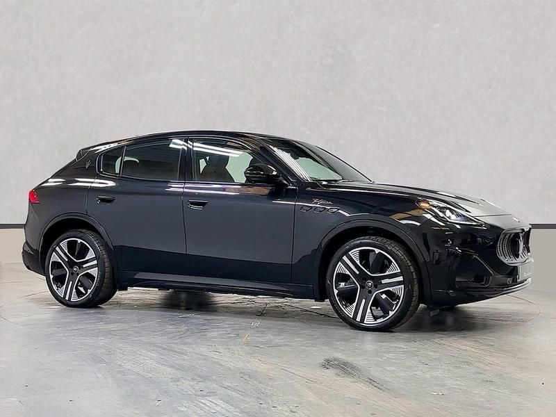 Black Used 2024 Maserati Grecale Folgore SUV | £67,899 - Image 1/4