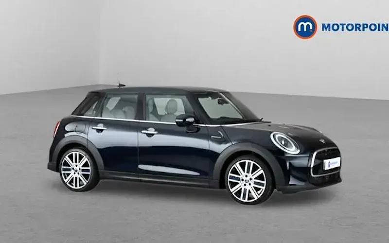 Used Mini Cooper Exclusive 136 HP (100 kW) 2022 Hatchback