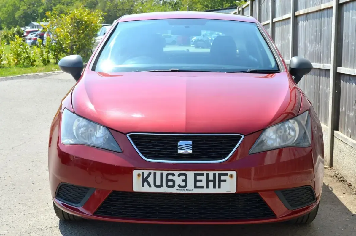 Usado Seat Ibiza 2013 Rojo Utilitario