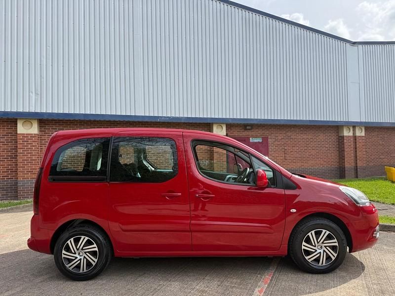 Used Citroën Berlingo VTR Sport 90 HP (66 kW) 2014 Red MPV