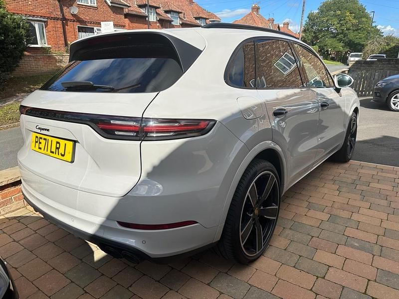 Usado Porsche Cayenne 2021 Cinzento SUV