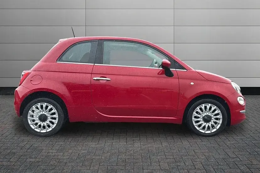 Used Fiat 500 Lounge 69 HP (50 kW) 2017 Red Hatchback