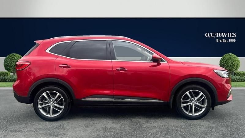 Used MG HS Exclusive 162 HP (119 kW) 2022 Red SUV