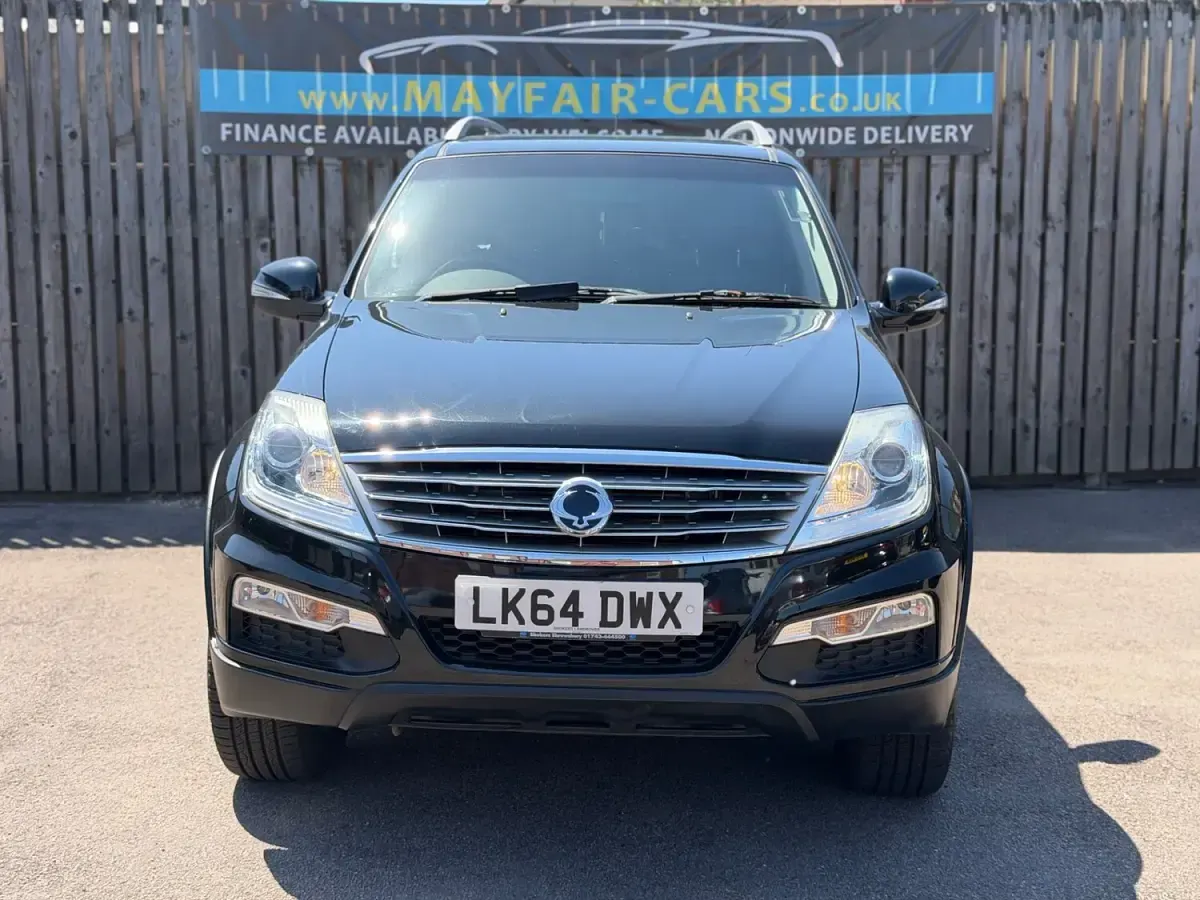 Used SsangYong Rexton 2014 Black SUV