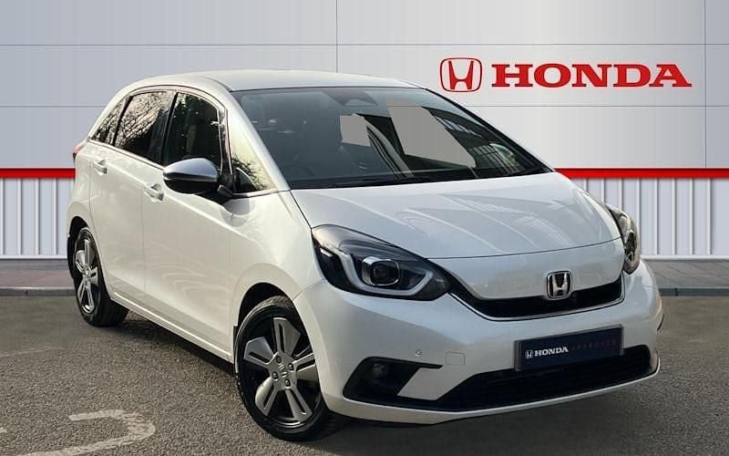 Used Honda Jazz Hybrid 109 HP (80 kW) 2021 Platinum white Hatchback