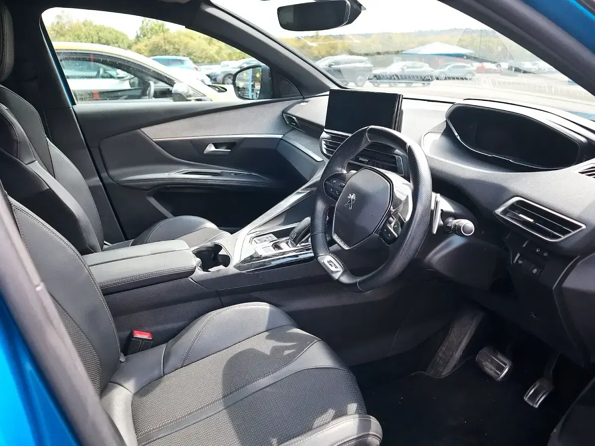 Used Peugeot 3008 GTi 131 HP (96 kW) 2023 Blue SUV